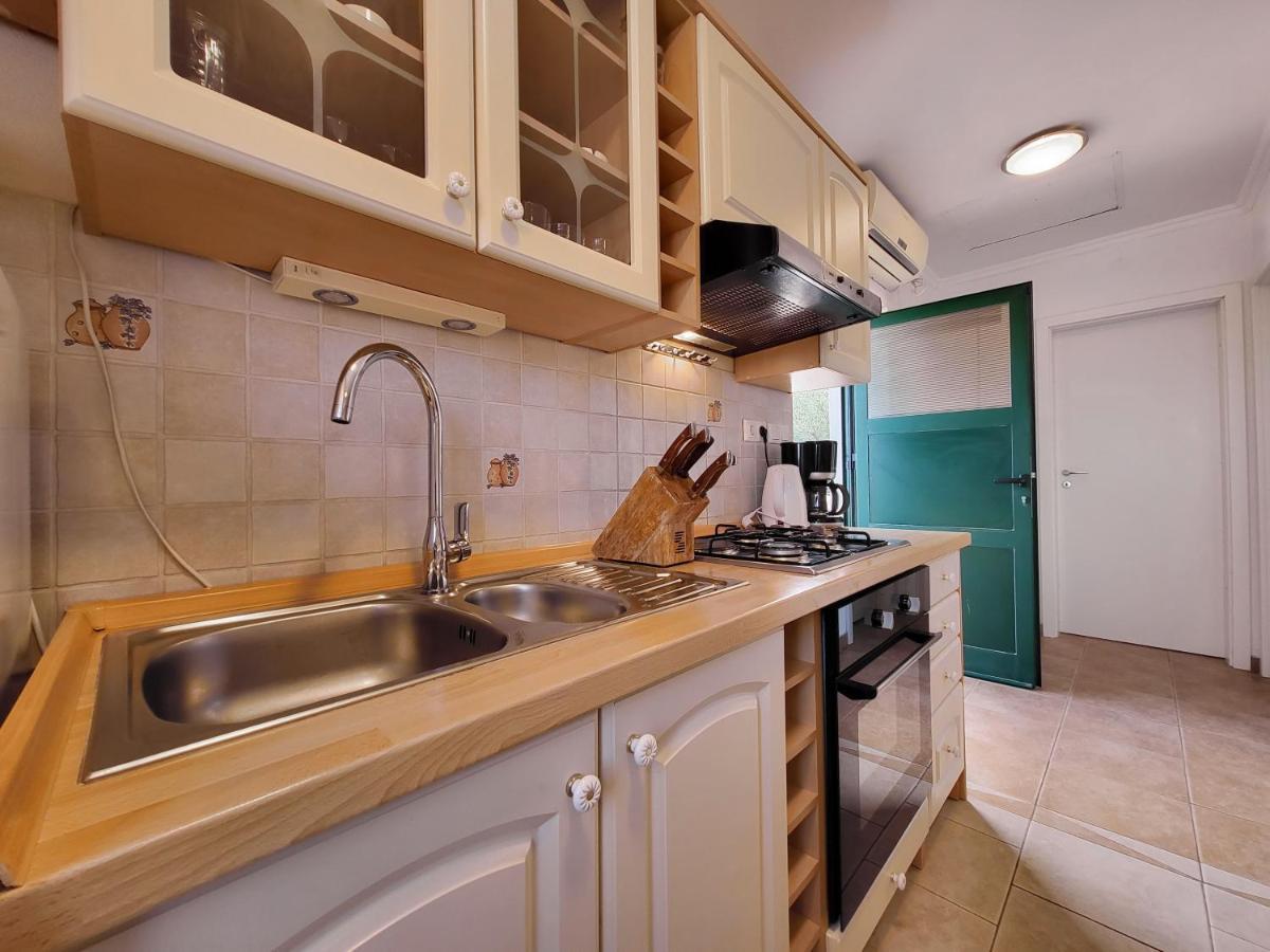 Holiday Home Duje Мали Иж Экстерьер фото