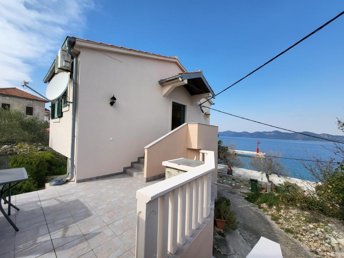 Holiday Home Duje Мали Иж Экстерьер фото