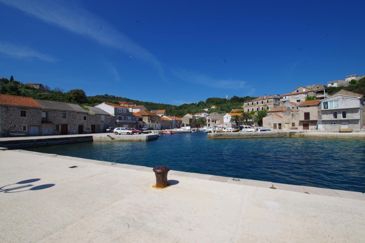 Holiday Home Duje Мали Иж Экстерьер фото